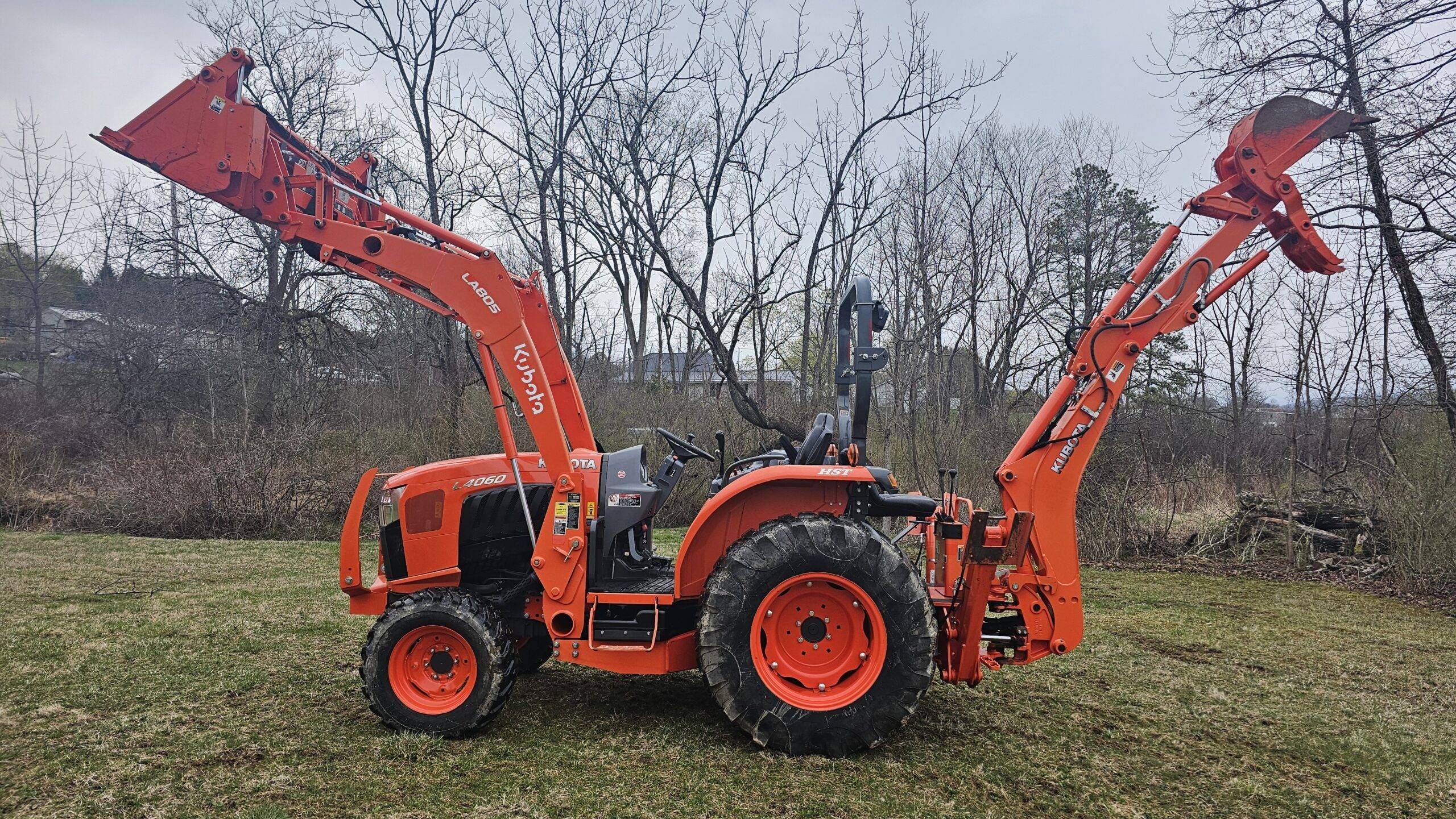 2014 Kubota Grand L4060 HST 4x4 Tractor Loader Backhoe - Image 8