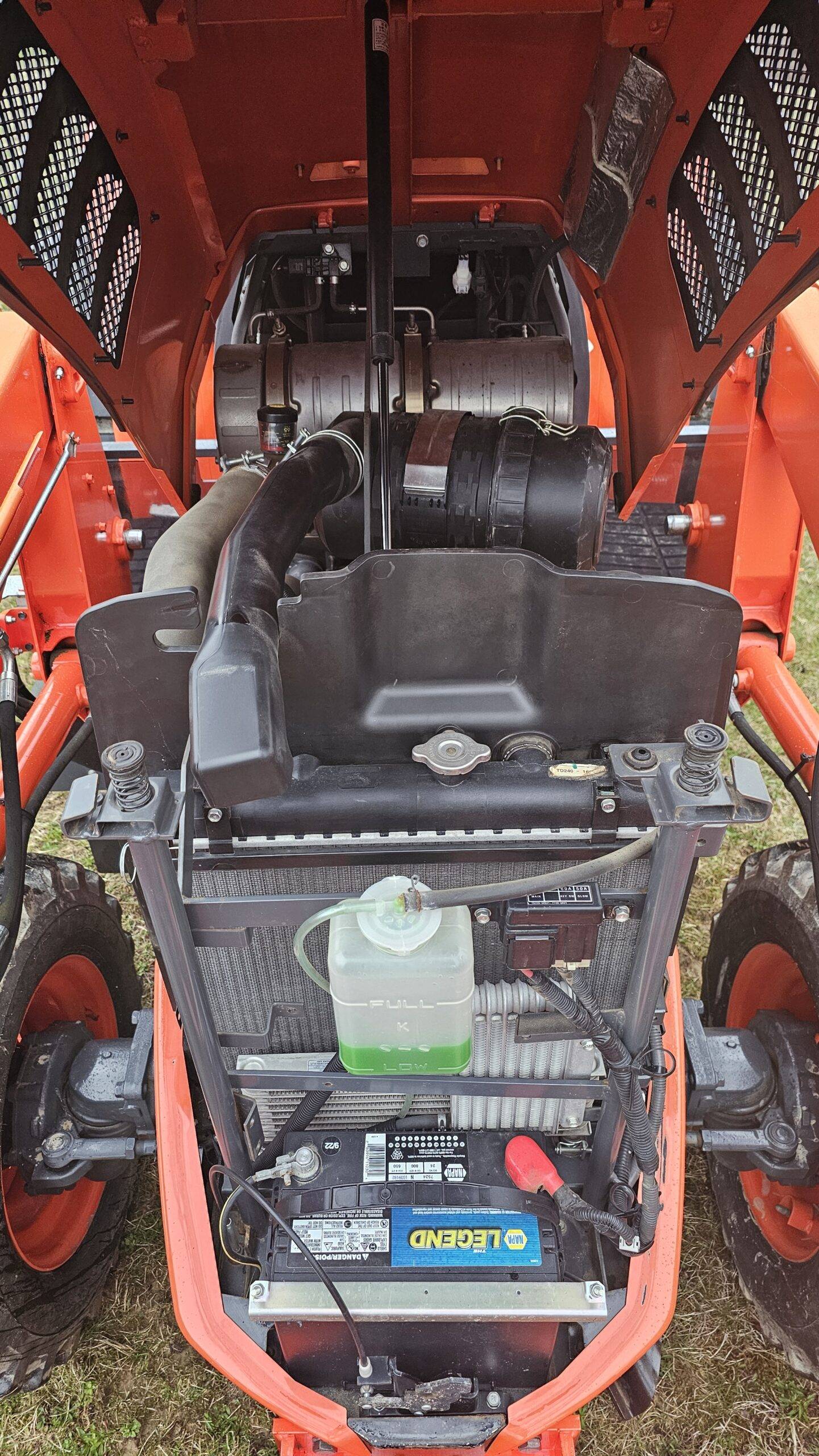 2014 Kubota Grand L4060 HST 4x4 Tractor Loader Backhoe - Image 18