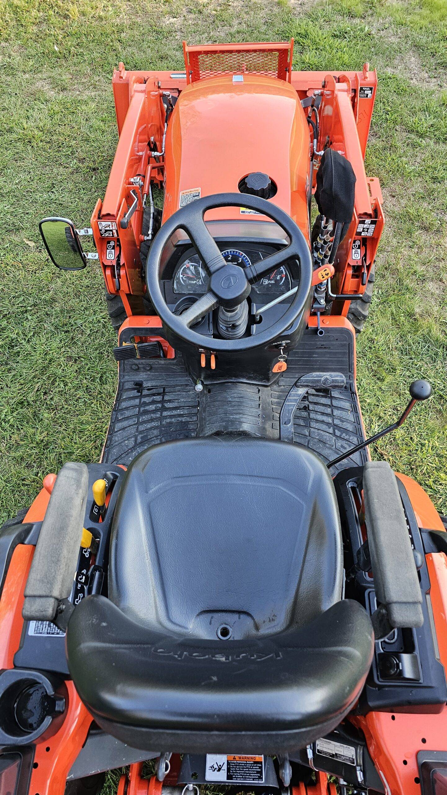 2021 Kubota B2301 HST 4x4 Tractor Loader Backhoe - Image 16