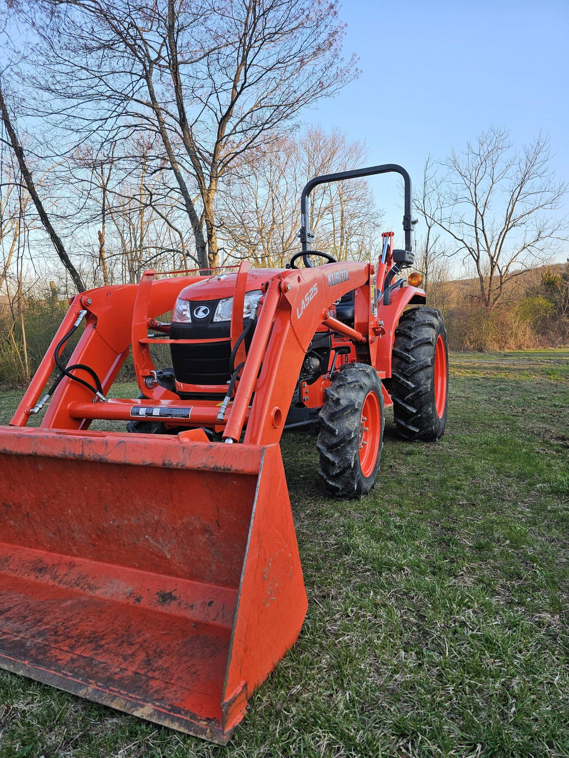 2018 Kubota L2501 HST 4x4 Tractor Loader Backhoe - Image 13