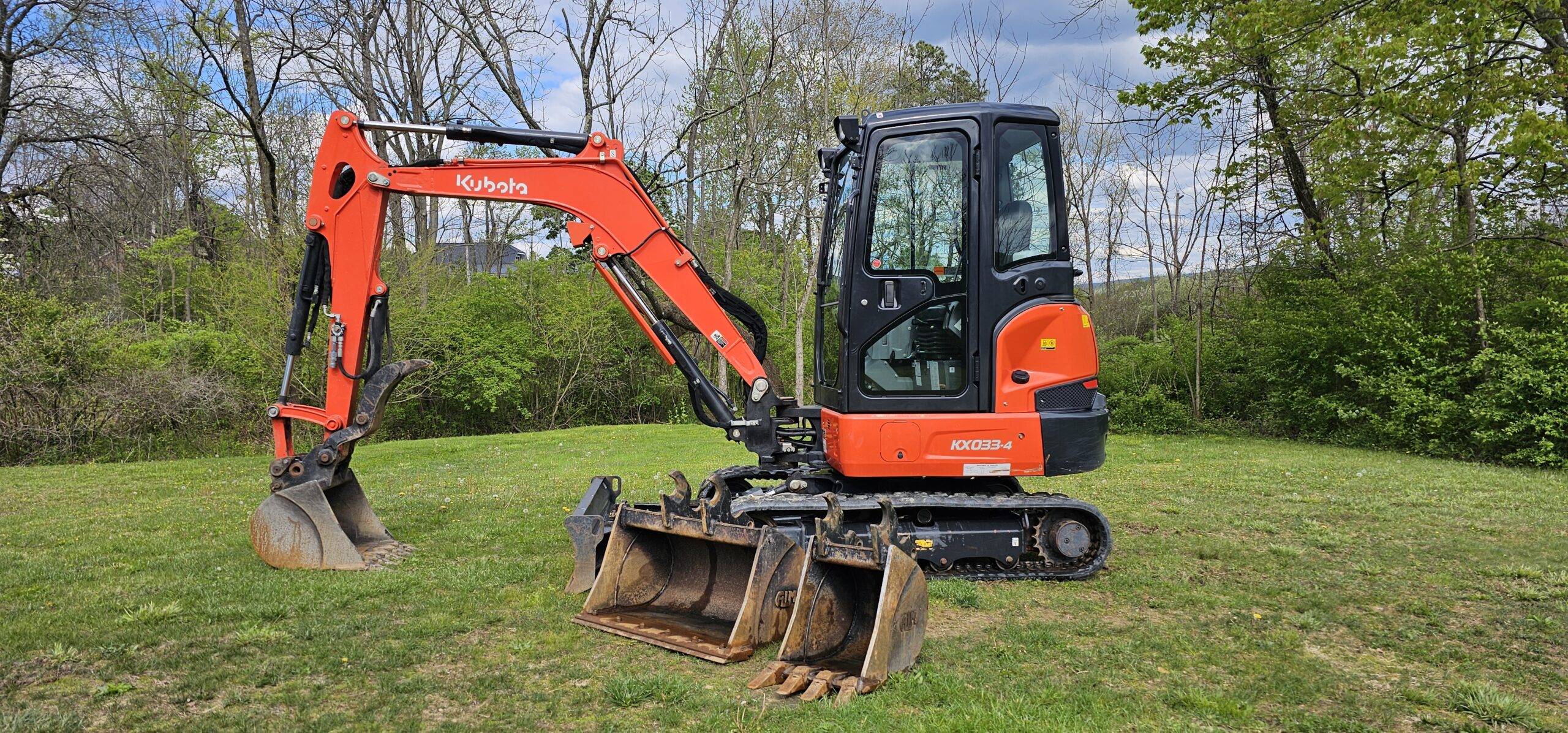 Kubota KX033-4 Cab Excavator - Image 3